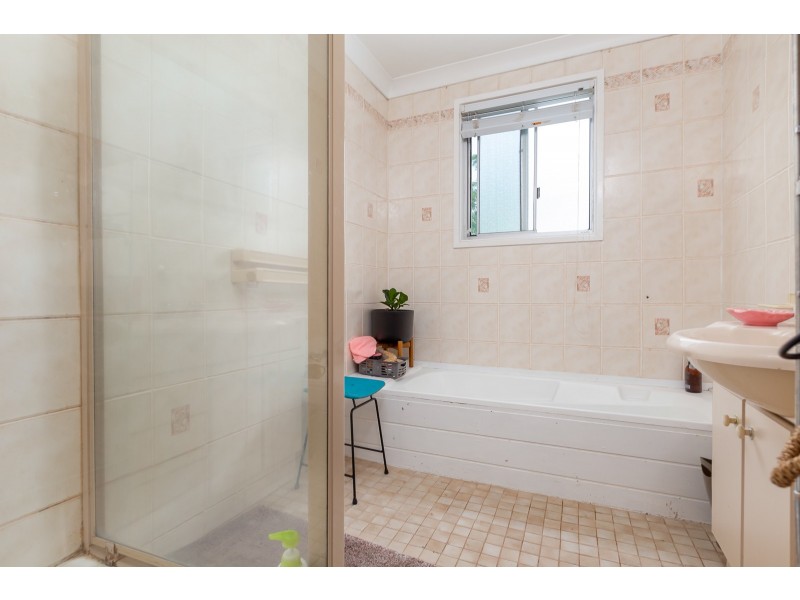 14 Pleasurelea Drive, Sunshine Bay NSW 2536