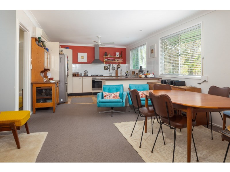 14 Pleasurelea Drive, Sunshine Bay NSW 2536