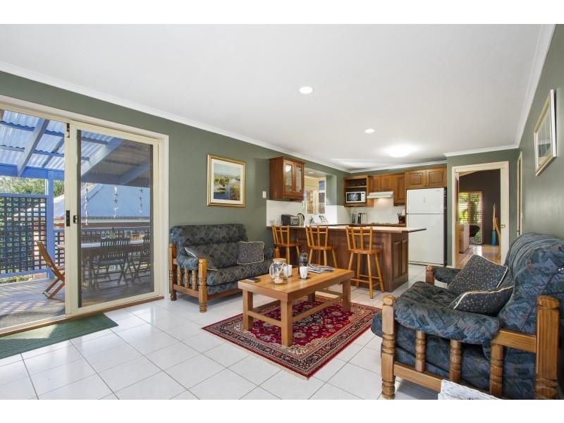 8 Barrani Place, Lilli Pilli NSW 2536