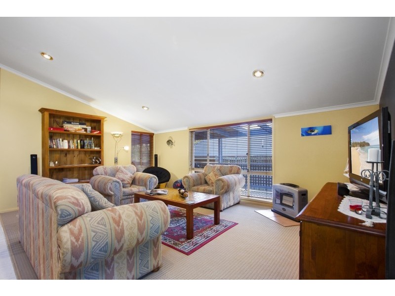 8 Barrani Place, Lilli Pilli NSW 2536