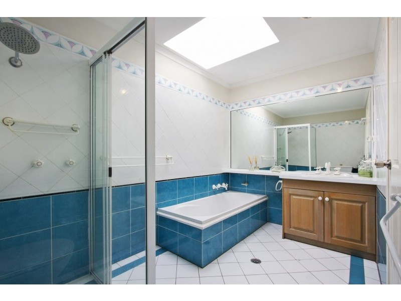 8 Barrani Place, Lilli Pilli NSW 2536