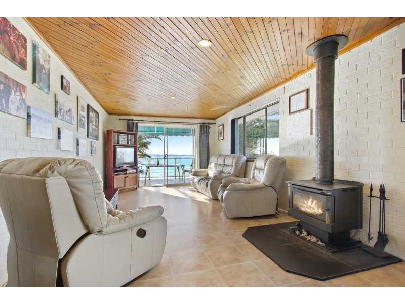 384-388 Beach Road, Batehaven NSW 2536