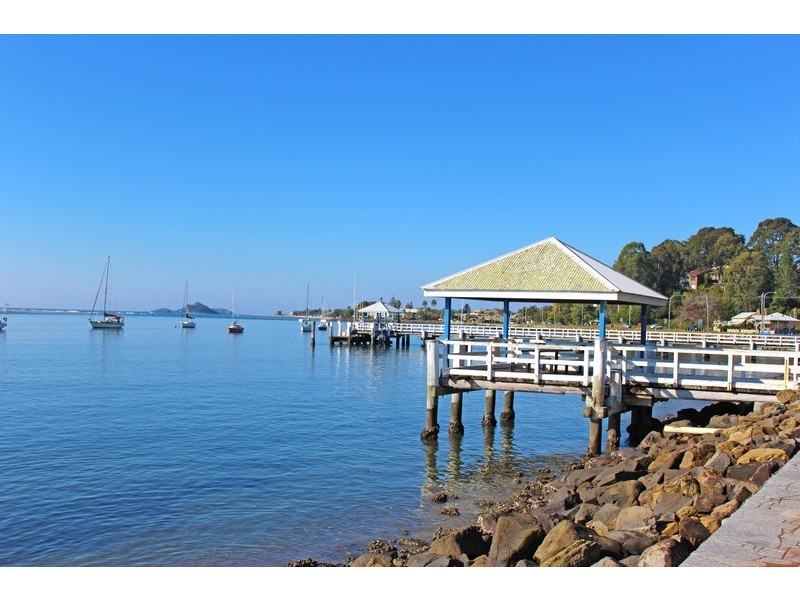 Shop 4, 3 Orient Street, Batemans Bay NSW 2536