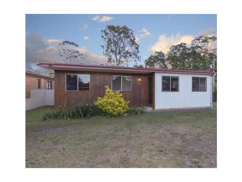 1 Foam Street, Surfside NSW 2536