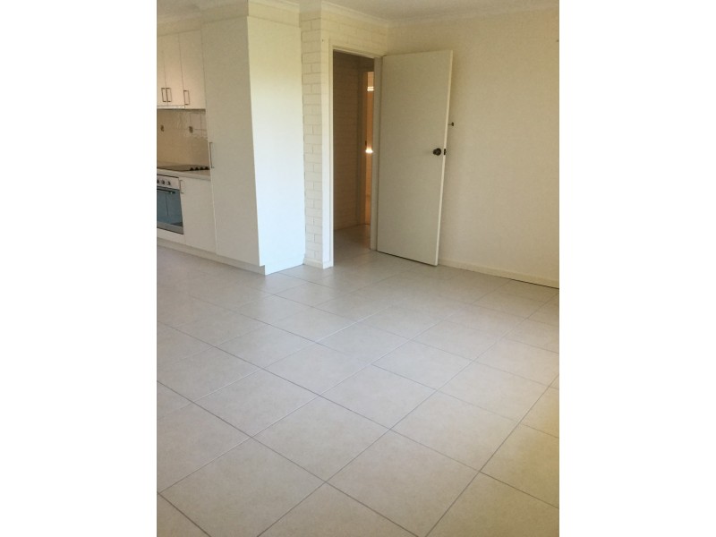 2/8 Explorers Way, Surf Beach NSW 2536