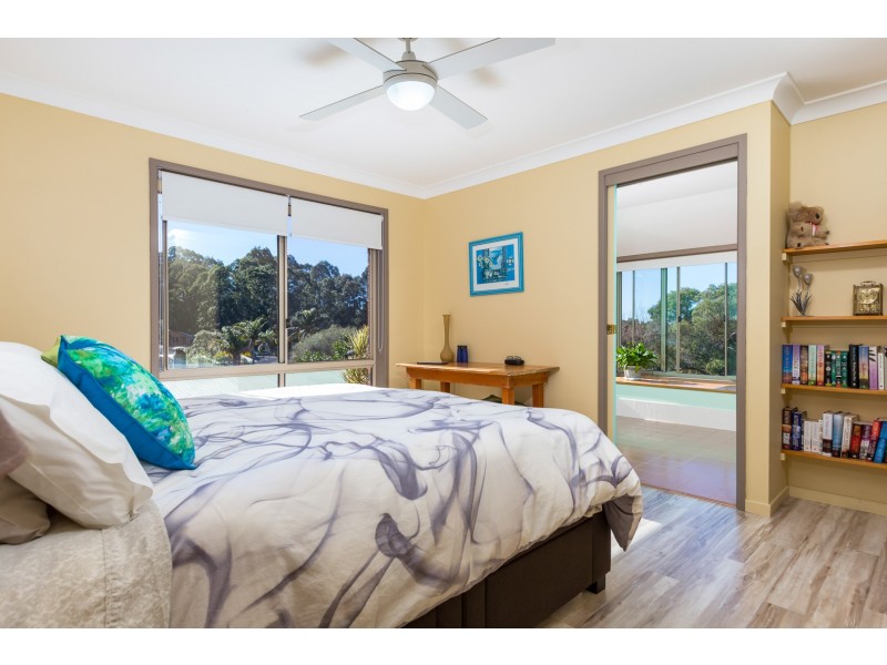 8 Crinum Place, Catalina NSW 2536