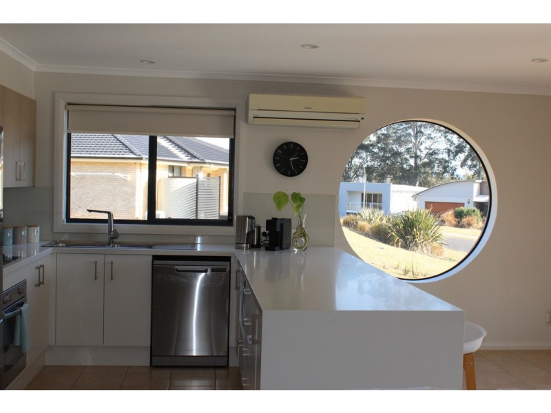 2/62 Courtenay Crescent, Long Beach NSW 2536