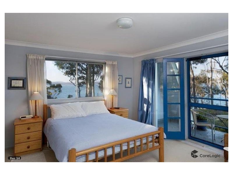 19 Burrawang Crescent, Sunshine Bay NSW 2536