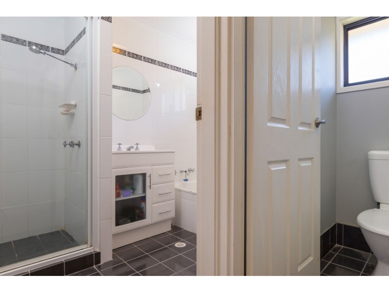 17 Cook Avenue, Surf Beach NSW 2536