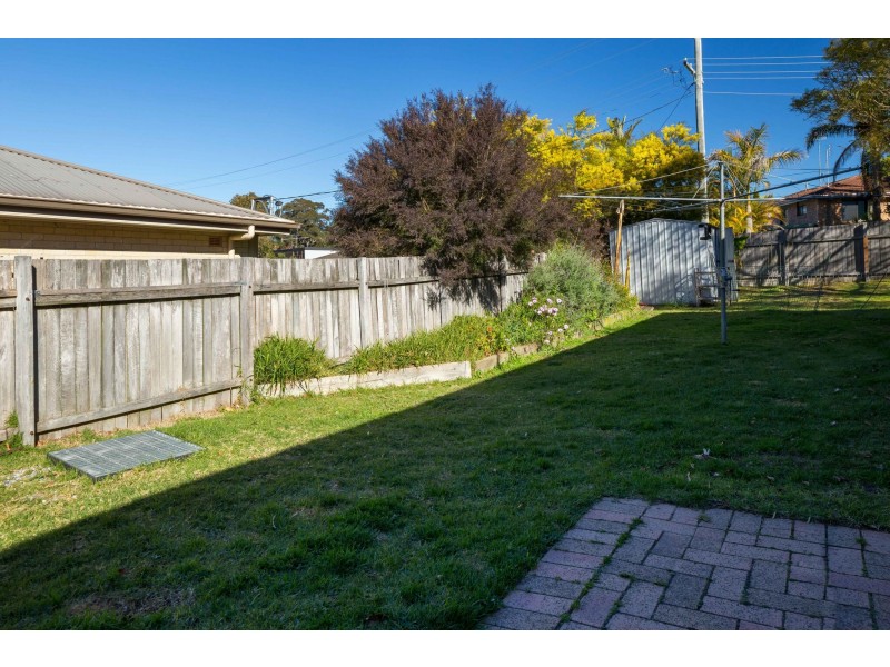 17 Cook Avenue, Surf Beach NSW 2536