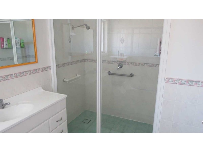 20 Johnson Place, Surf Beach NSW 2536