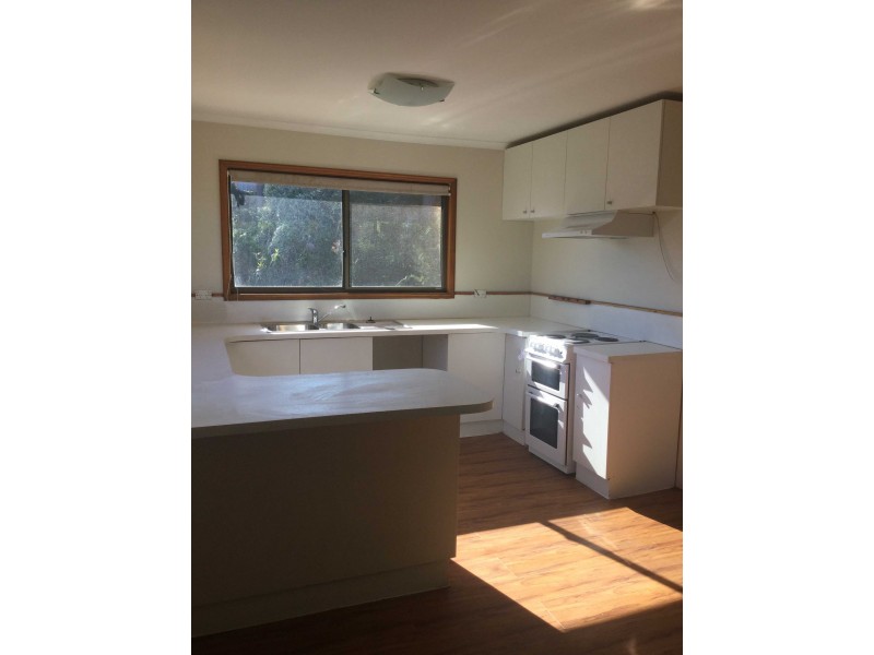 27 Myamba Parade, Surfside NSW 2536