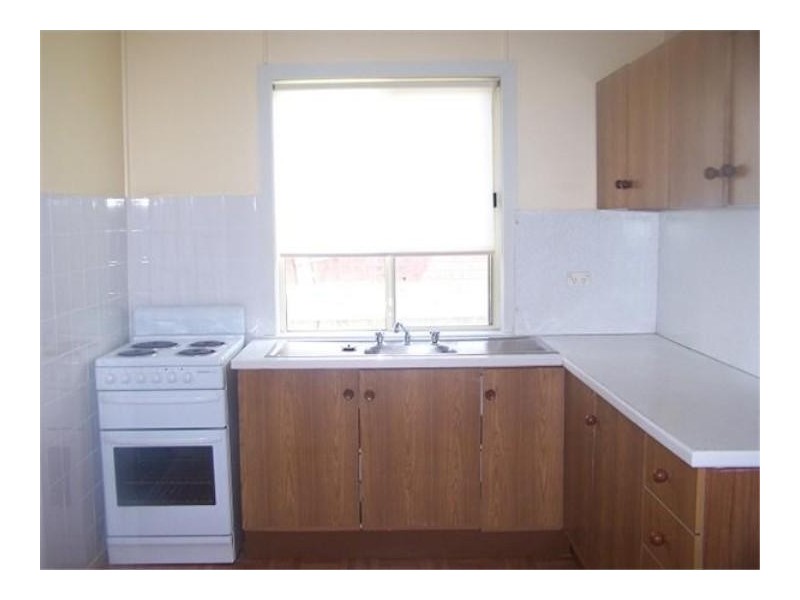 2/33 Golf Links Drive, Batemans Bay NSW 2536