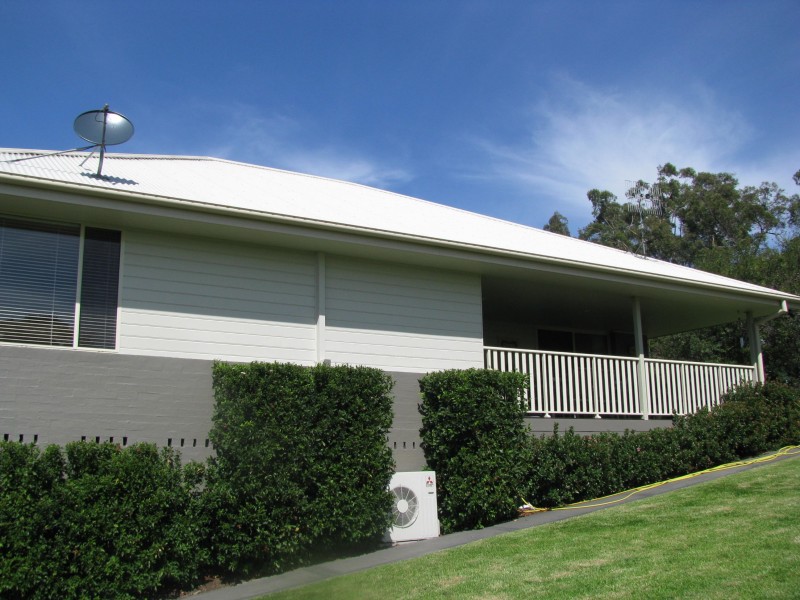 8 Cox Place, Sunshine Bay NSW 2536