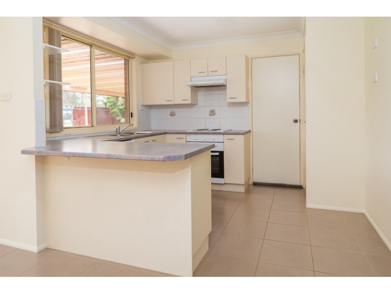 8 Zanthus Drive, Broulee NSW 2537