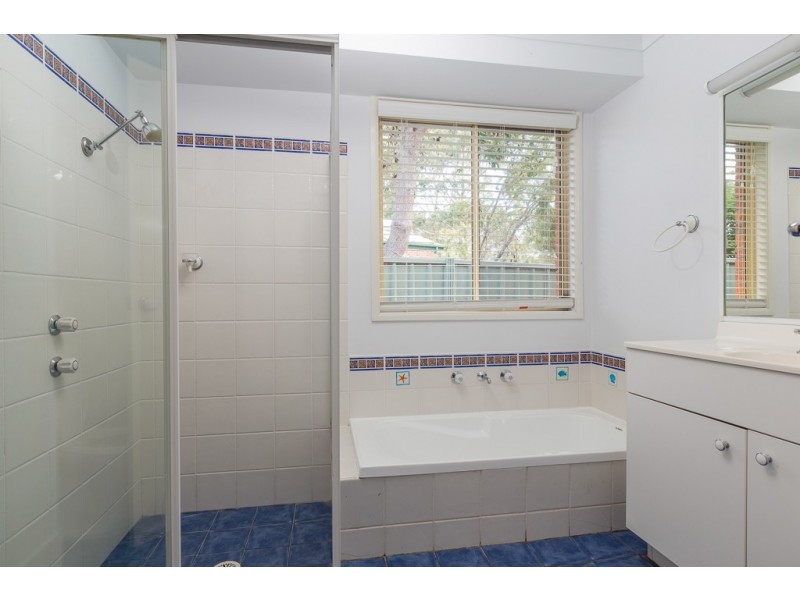 8 Zanthus Drive, Broulee NSW 2537