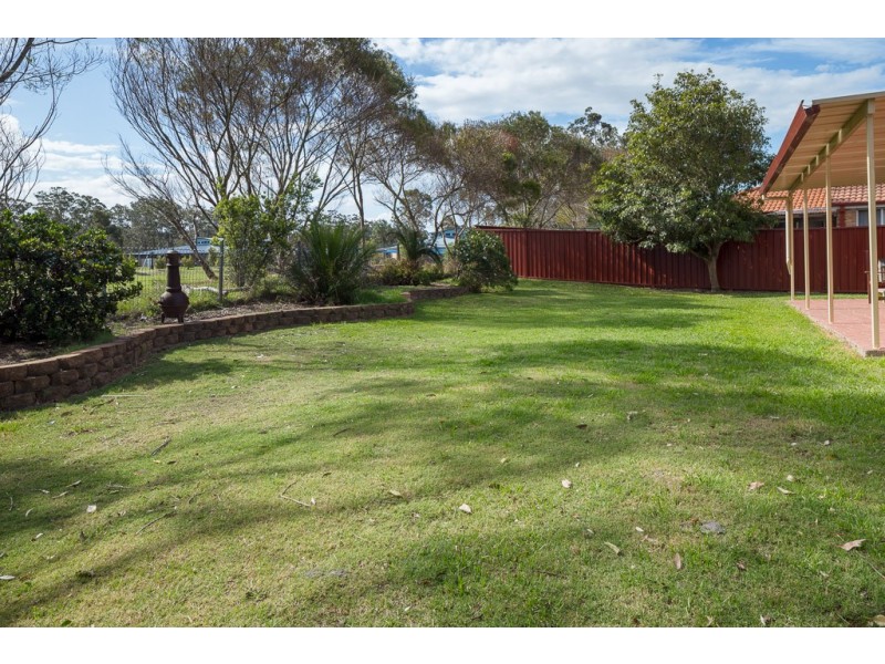 8 Zanthus Drive, Broulee NSW 2537