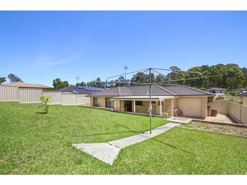 25 CANNING CRESCENT, Sunshine Bay NSW 2536