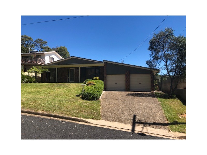 4 GULL CLOSE, Catalina NSW 2536