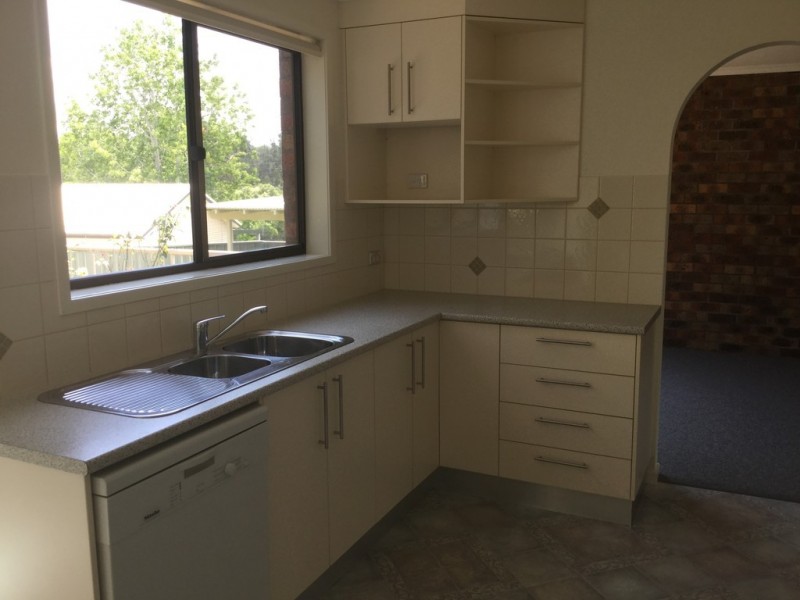 4 GULL CLOSE, Catalina NSW 2536