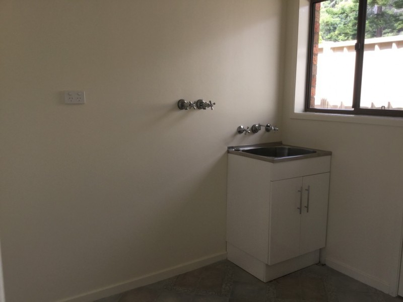 4 GULL CLOSE, Catalina NSW 2536