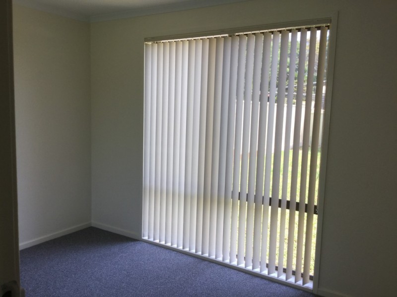 4 GULL CLOSE, Catalina NSW 2536