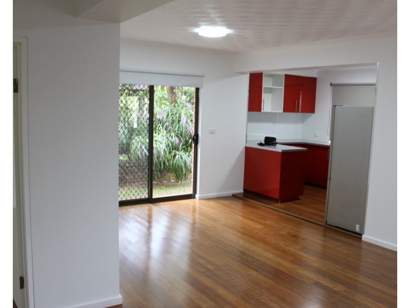 19B Wallaringa Street, Surfside NSW 2536