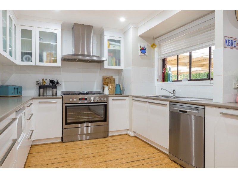 50 Eric Fenning Drive, Surf Beach NSW 2536