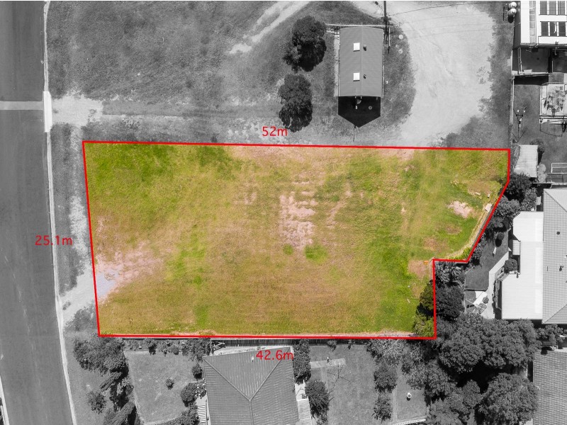 30 Eric Fenning Drive, Surf Beach NSW 2536