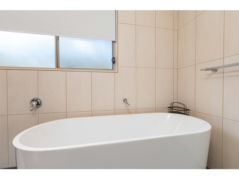 23 Currawong Crescent, Malua Bay NSW 2536
