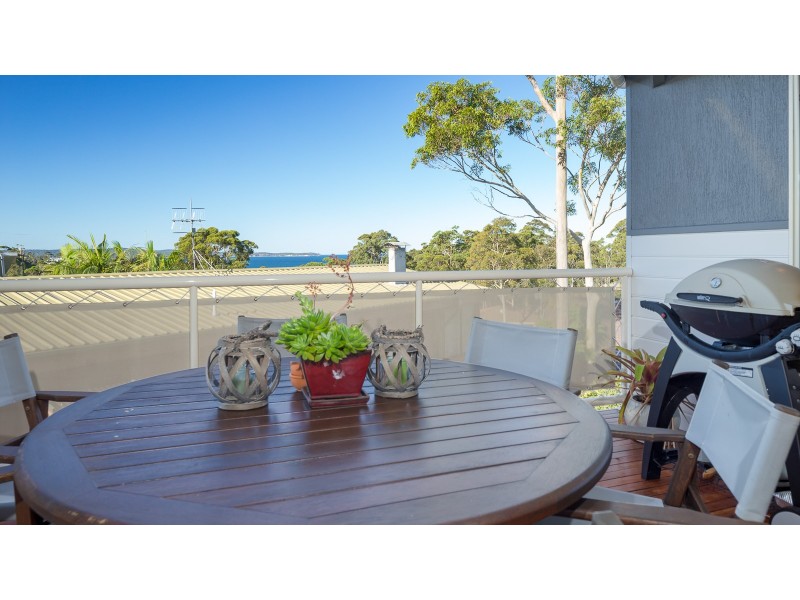 18 Hilltop Crescent, Surf Beach NSW 2536