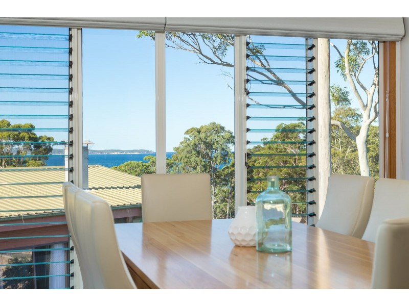 18 Hilltop Crescent, Surf Beach NSW 2536