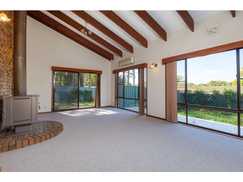 24 Thomas Mitchell Crescent, Sunshine Bay NSW 2536