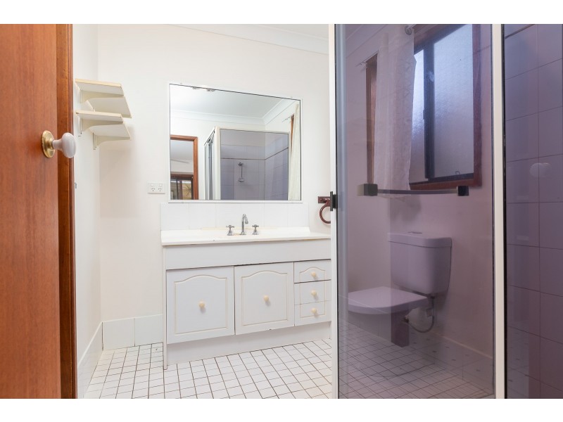 24 Thomas Mitchell Crescent, Sunshine Bay NSW 2536