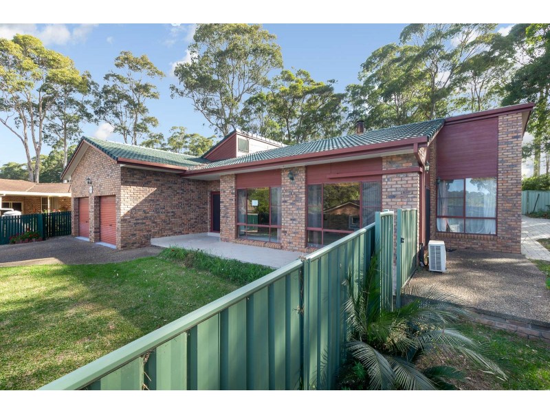 24 Thomas Mitchell Crescent, Sunshine Bay NSW 2536
