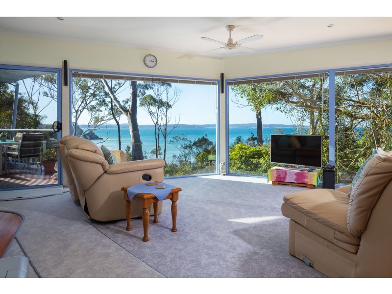 22 Denise Drive, Lilli Pilli NSW 2536