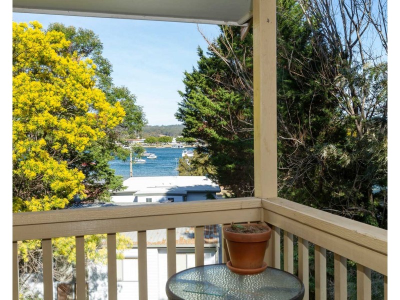 33 Penthouse Place, North Batemans Bay NSW 2536