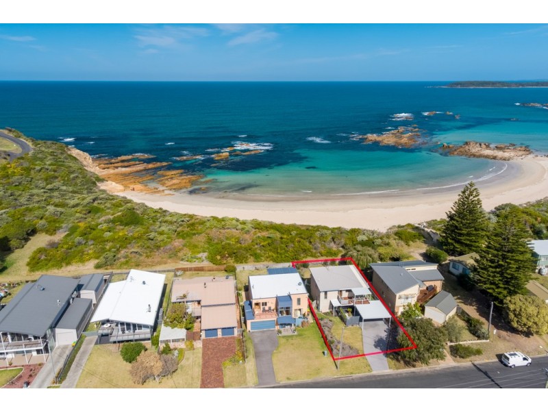 125 Sunpatch Parade, Tomakin NSW 2537