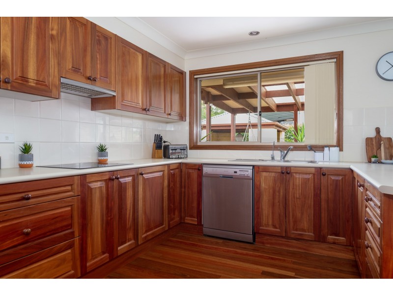 8 France Place, Long Beach NSW 2536