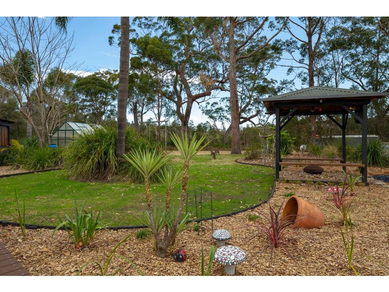 3 THE LANDING, Mossy Point NSW 2537