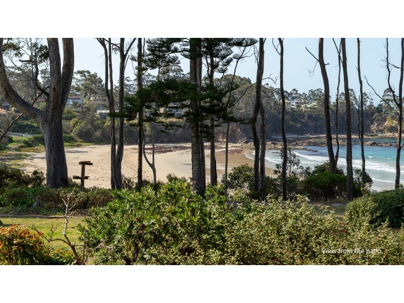 1/8 EDGEWOOD PLACE, Denhams Beach NSW 2536