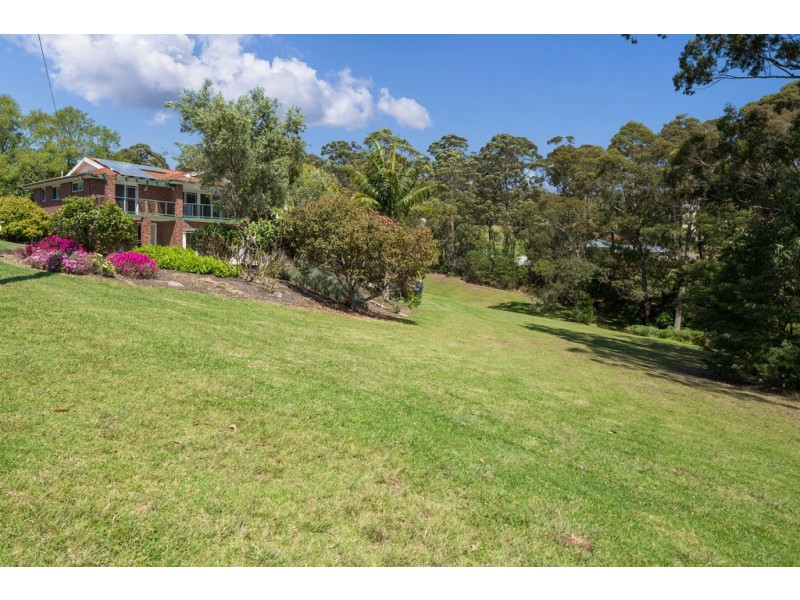 3 Highlands Avenue, Surf Beach NSW 2536