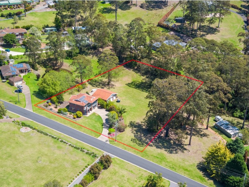 3 Highlands Avenue, Surf Beach NSW 2536