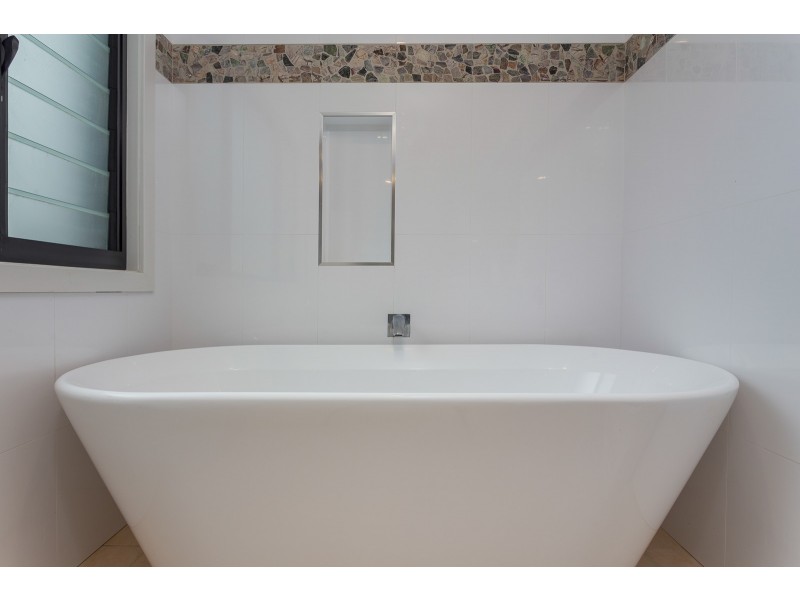 7 Bayridge Drive, North Batemans Bay NSW 2536
