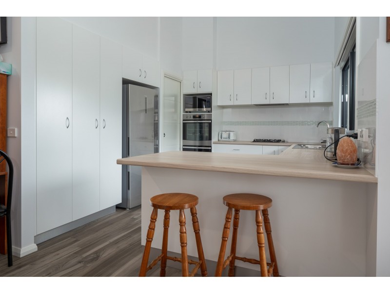 14 BELLBIRD CLOSE, Surfside NSW 2536