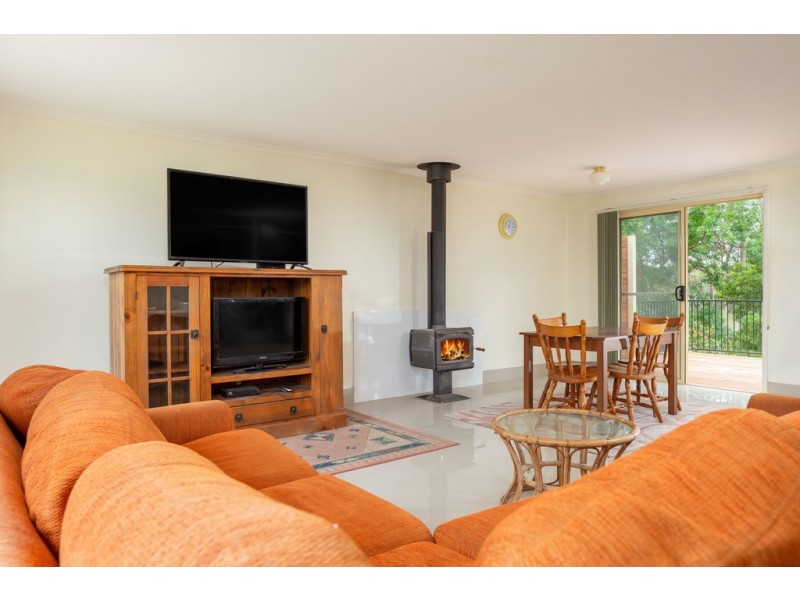 26 Berrima Parade, Surfside NSW 2536