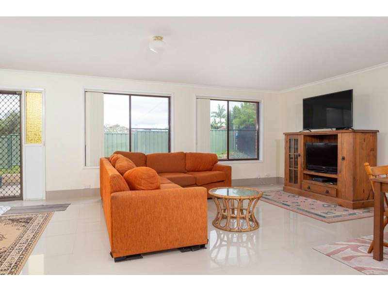 26 Berrima Parade, Surfside NSW 2536