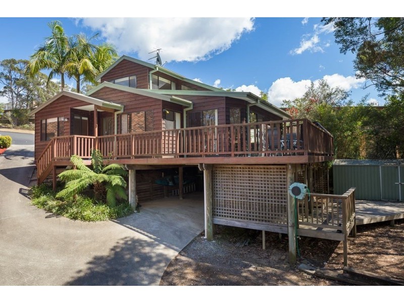 6 PENTHOUSE PLACE, North Batemans Bay NSW 2536