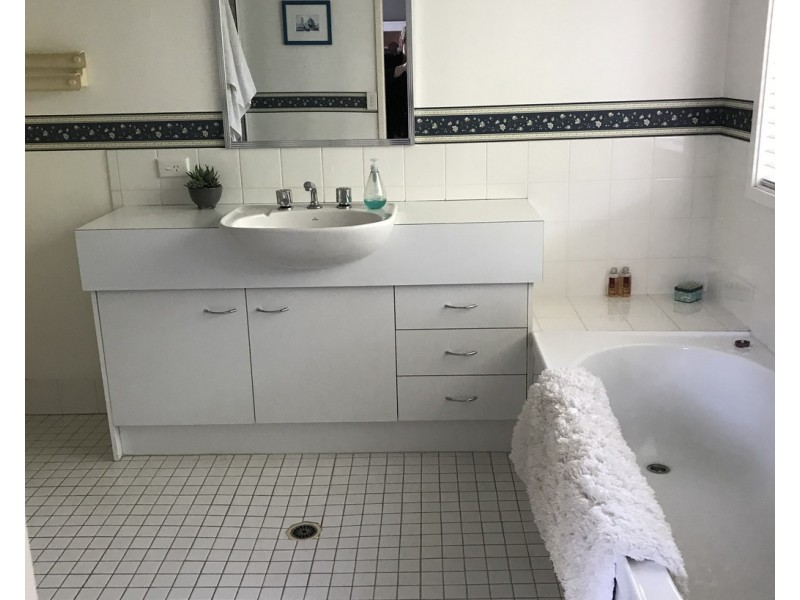 34 NORTHCOVE ROAD, Long Beach NSW 2536