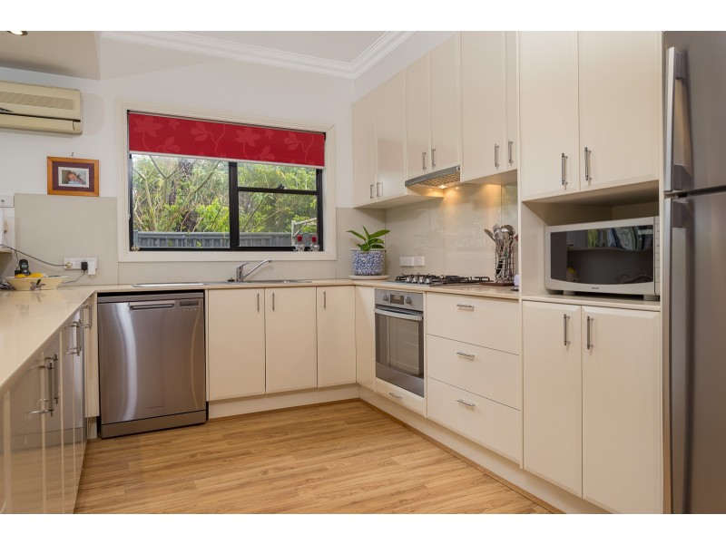 2/16 Henry Place, Long Beach NSW 2536